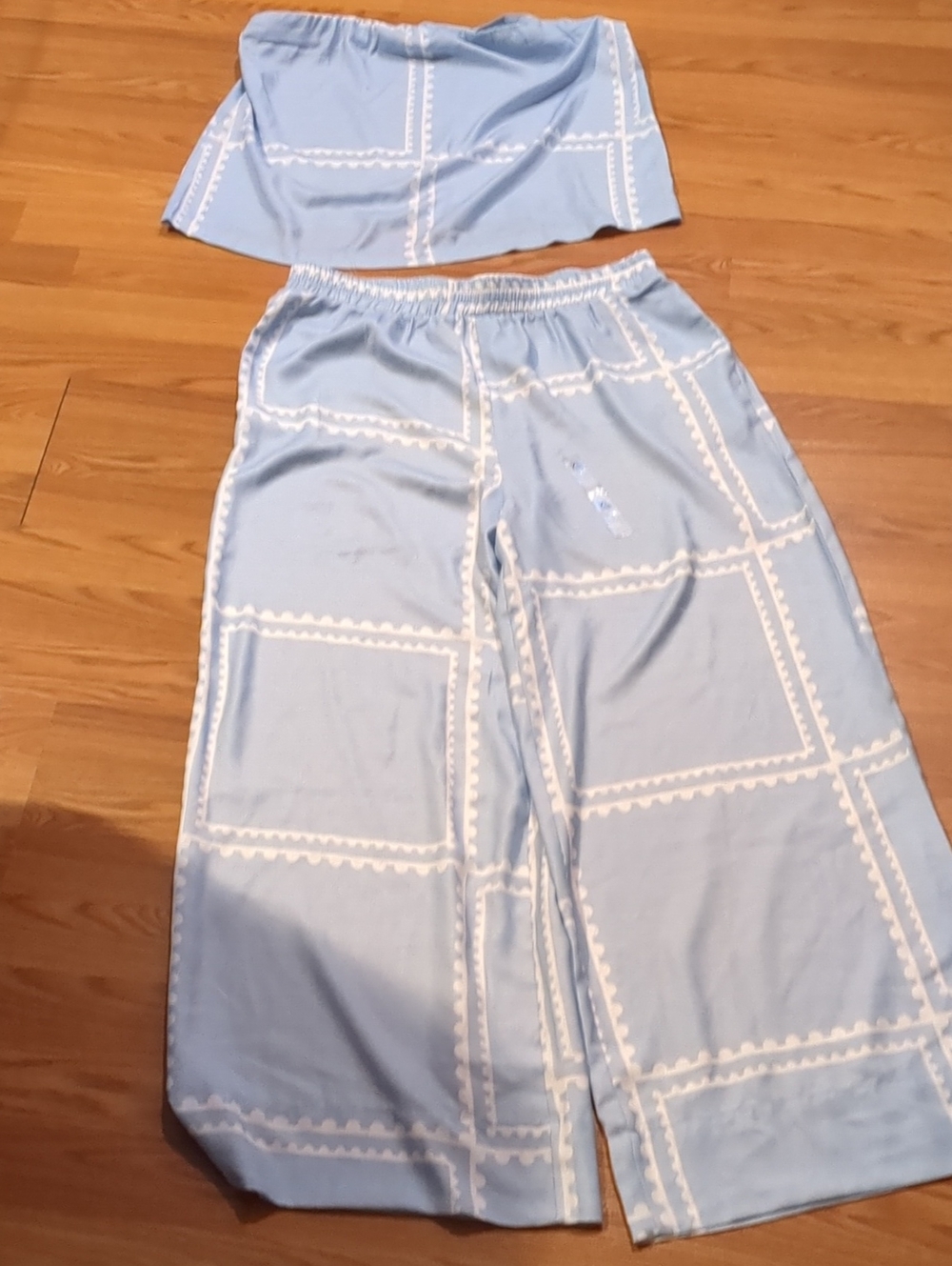 PETAL & PUP Women's Petal and Pup Ezra Strapless Pant Set - Picture 10 of 16